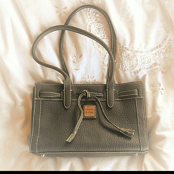*sold* Dooney & Bourke East/west tassel tote