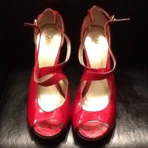 Red Carlos Santana Pumps