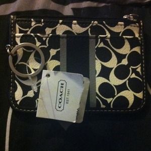 Bundle Coin purse/ orange tank!!