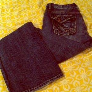 Distressed jeans-no holes