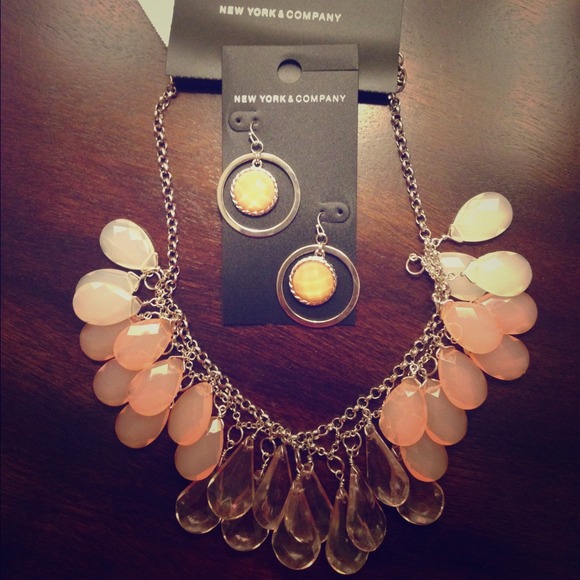 Peach/Pink Crystal Jewelry Set