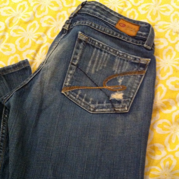 BKE jeans distressed