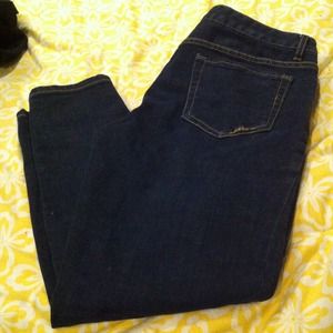 Aeropostale dark wash capris