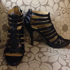 🎉HP - 3/5/14🎉. Nine West High Heels