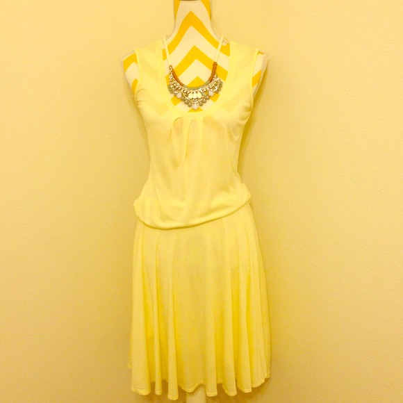 🎉Host Pick🎉 Three Dots Yellow Dress