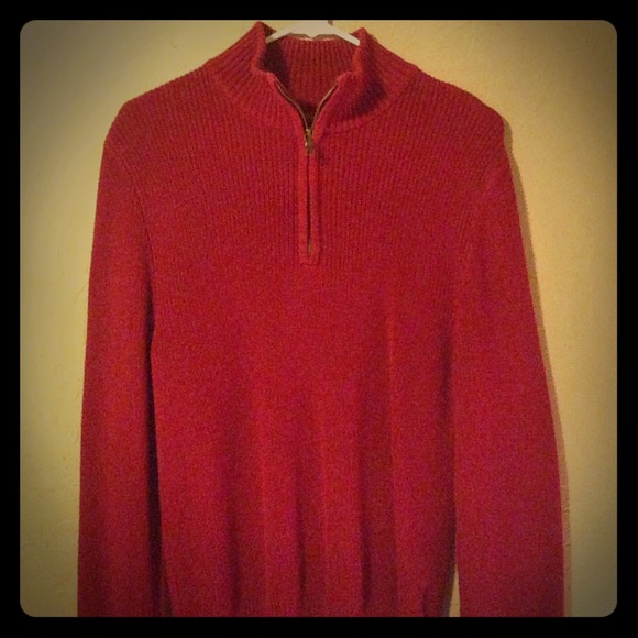 Red Pullover