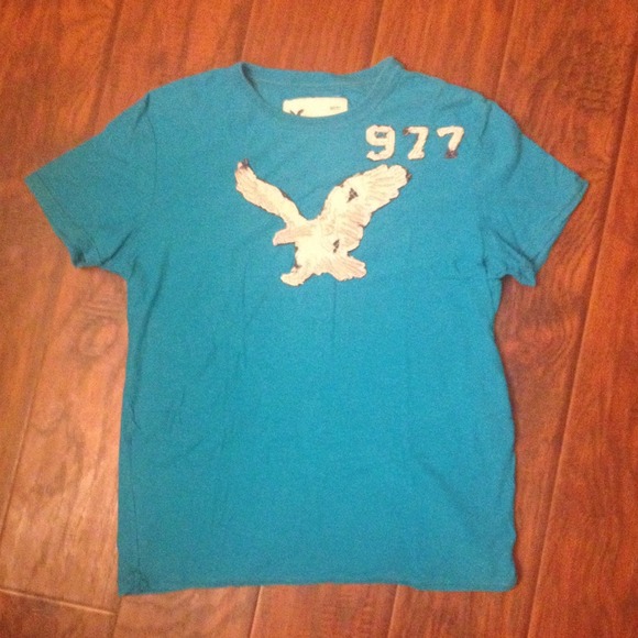 SOLD--American Eagle, s/s athletic fit