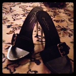 Hot steel tip stilettos