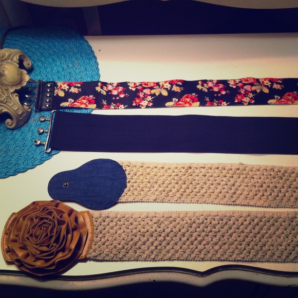 Midriff belts