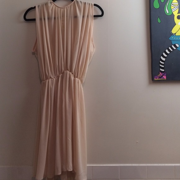 🚨SOLD🚨Gypsy Junkies Roxy Ruched Dress - Picture 3 of 4
