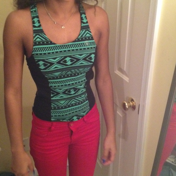 Cutout tribal top - Picture 2 of 4