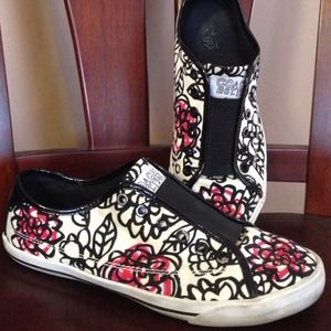 100% Authentic Coach Shoes, super cute, size 9