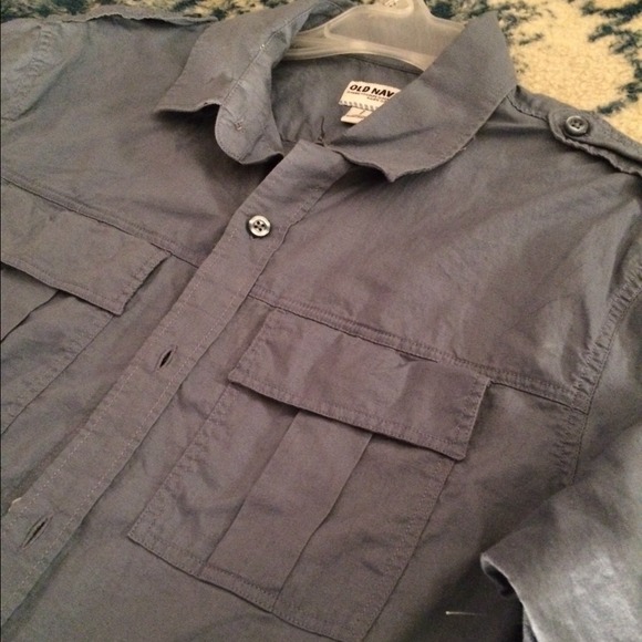 Men's button up shirt👕
