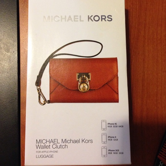 MICHAEL Michael Kors Clutches & Wallets - Michael Kors Wallet Clutch like new