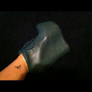 Jeffery Campbell Green Ties Size 6.5 No Box