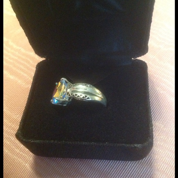 Sold - Picture 3 of 3