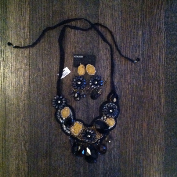 Necklace & Earring Set