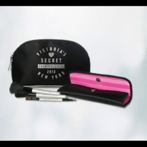 Victoria secret makeup bag with brushes