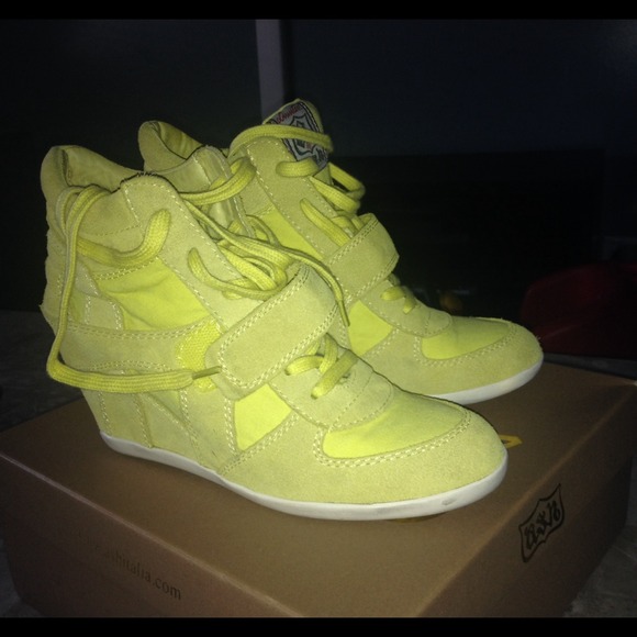 Ash Sneakers - Picture 2 of 3