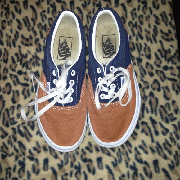 VANS Navy and Brown Era