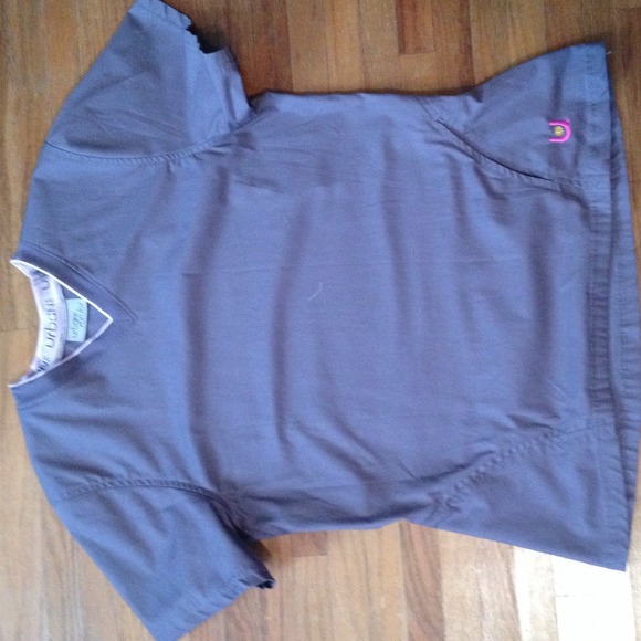 Grey urbane scrub top small