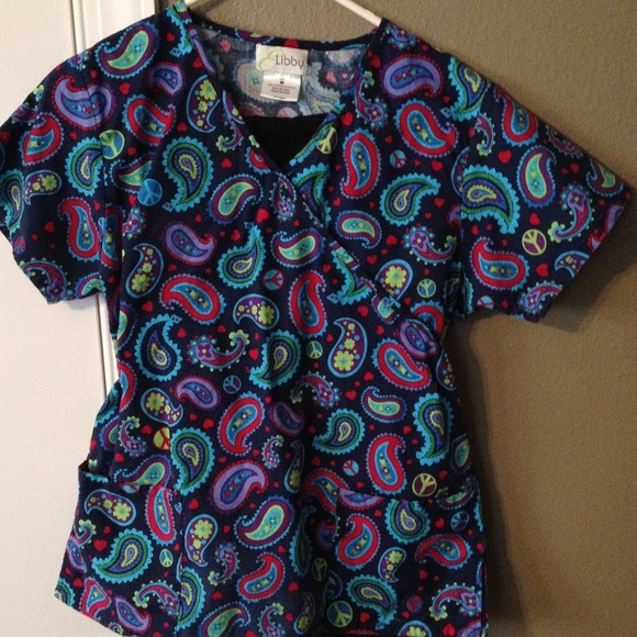Libby scrub top medium