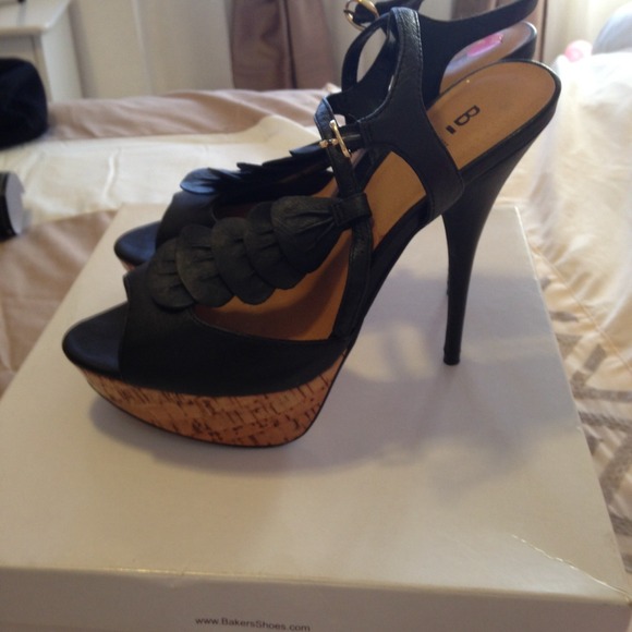 Bakers brand black high heels with detailing