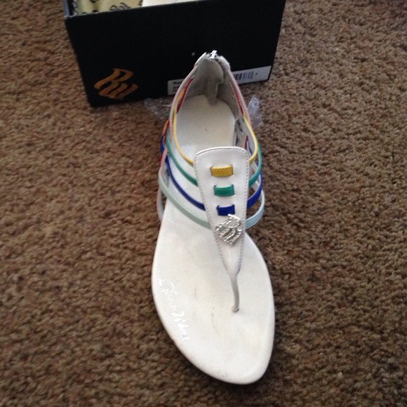 Sandals - Picture 2 of 2