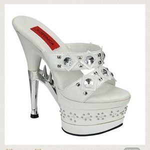 👀REDUCED👀💄Sexy Stiletto Platform Heels!👠New!