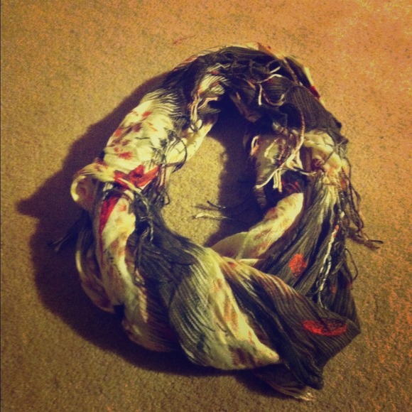 💕Scarf bundle! 💕 For @sweetheartmags