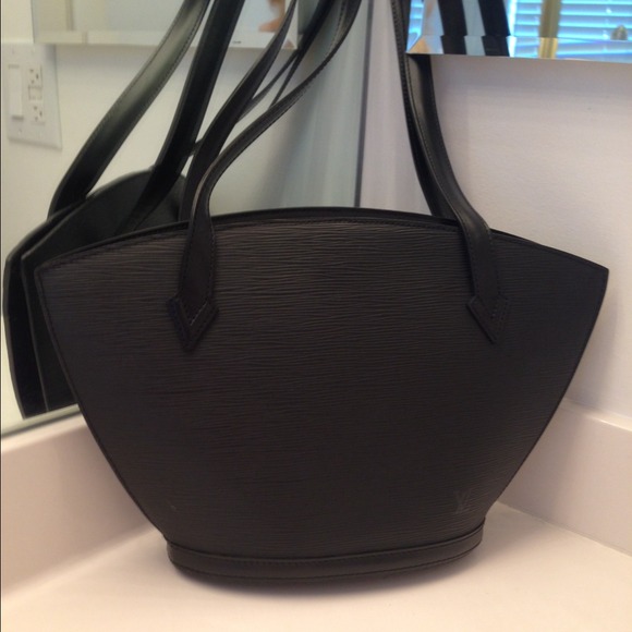 ❤️AUTHENTIC LOUIE VUITTON ❤️ST JACQUES BLK EPI BAG