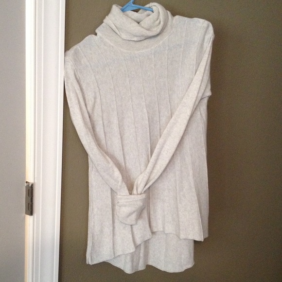 Asymmetrical sweater small