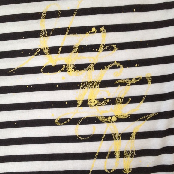 Volcom top - Picture 3 of 3