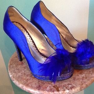 Lulu Townsend Electric Blue Pumps