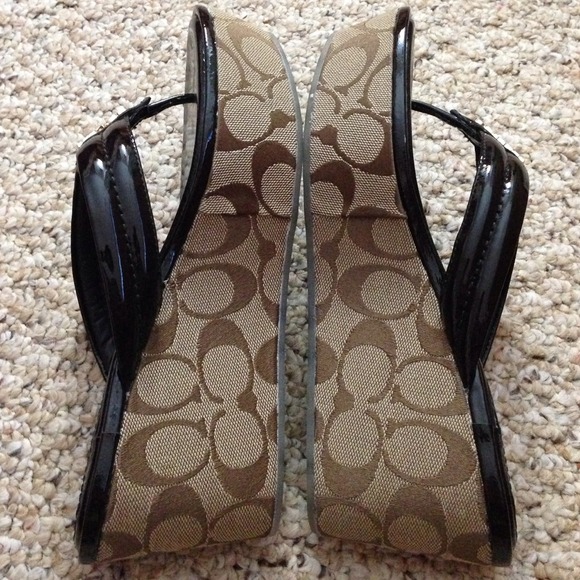 Authenthic Coach Wedge - Picture 4 of 4