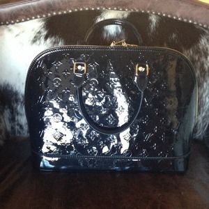 ⏳Hold⌛️Black Alma GM