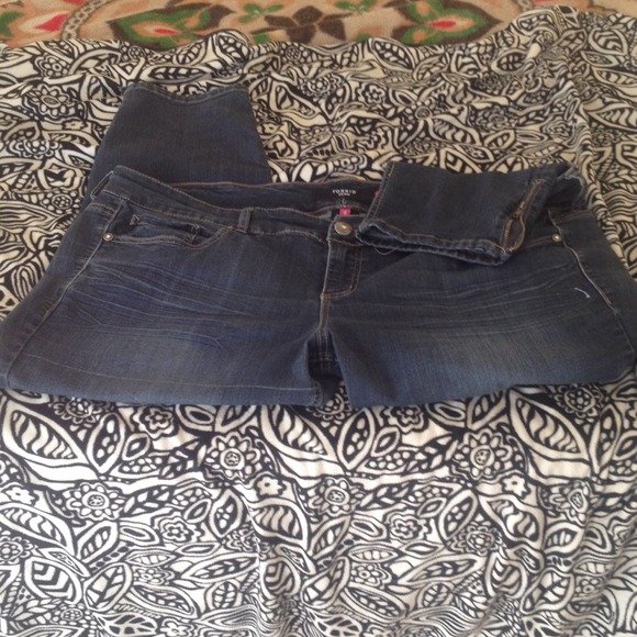⭐️⭐️SOLD⭐️⭐️Torrid stretch jeans size 22