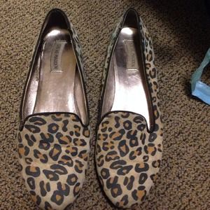 Steve Madden Leopard flats