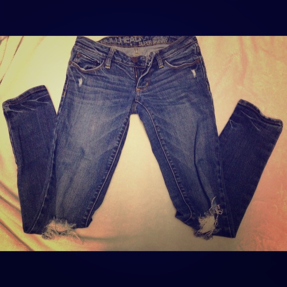 Bullhead Hermosa Super Skinny Jeans