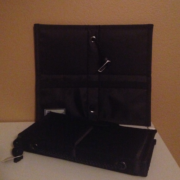 Two Real Techniques Brush Cases