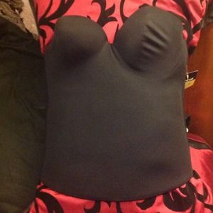 36 D bustier shape wear