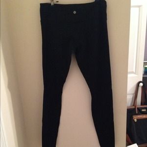 Lululemon Black Wunder Under Pant Black Size 10