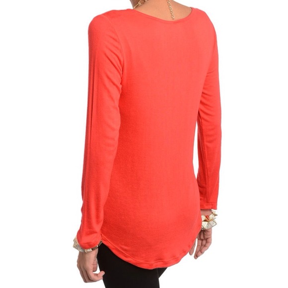 B3G1 FREE! Last One! ✴️ Red Animal Eyes Top - Picture 2 of 4