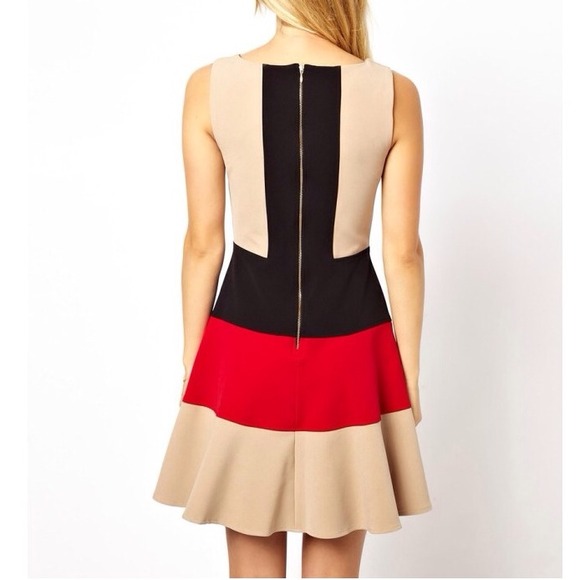 ❗SOLD OUT❗ Adorable Colorblock Mini Dress - Picture 2 of 4
