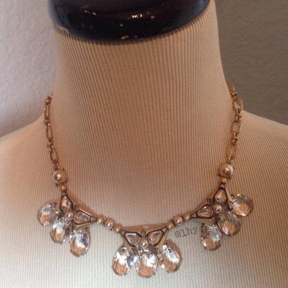 ❌SOLD❌J.Crew Triad Jewel Drop Necklace - Picture 4 of 4