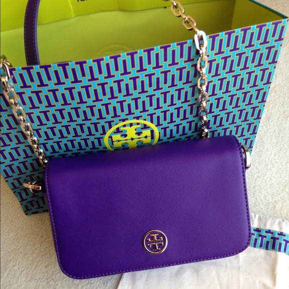 HOST PICK ๐Tory Burch Robinson Crossbody - Picture 2 of 3