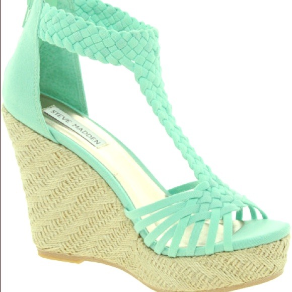 Steve Madden Basket Weave Wedges