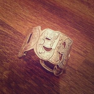 Lucky Brand: Peace bracelet