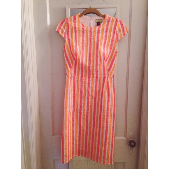 SOLD Issa London dress NWOT - Picture 2 of 3