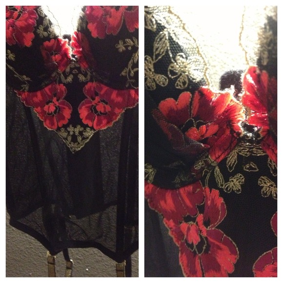 🚫SOLD🚫Victoria's Secret❤Very Sexy Merrywidow - Picture 2 of 4